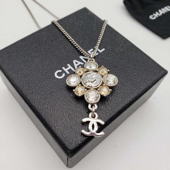 Authentic CHANEL CC with stone Necklace Silver Color - Picture 1 of 12